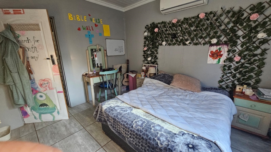 4 Bedroom Property for Sale in Kuruman Northern Cape